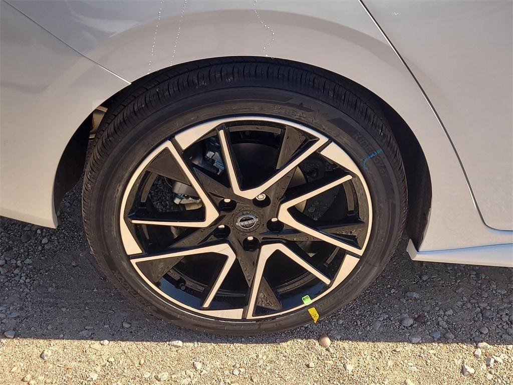 new 2025 Nissan Sentra car, priced at $23,228