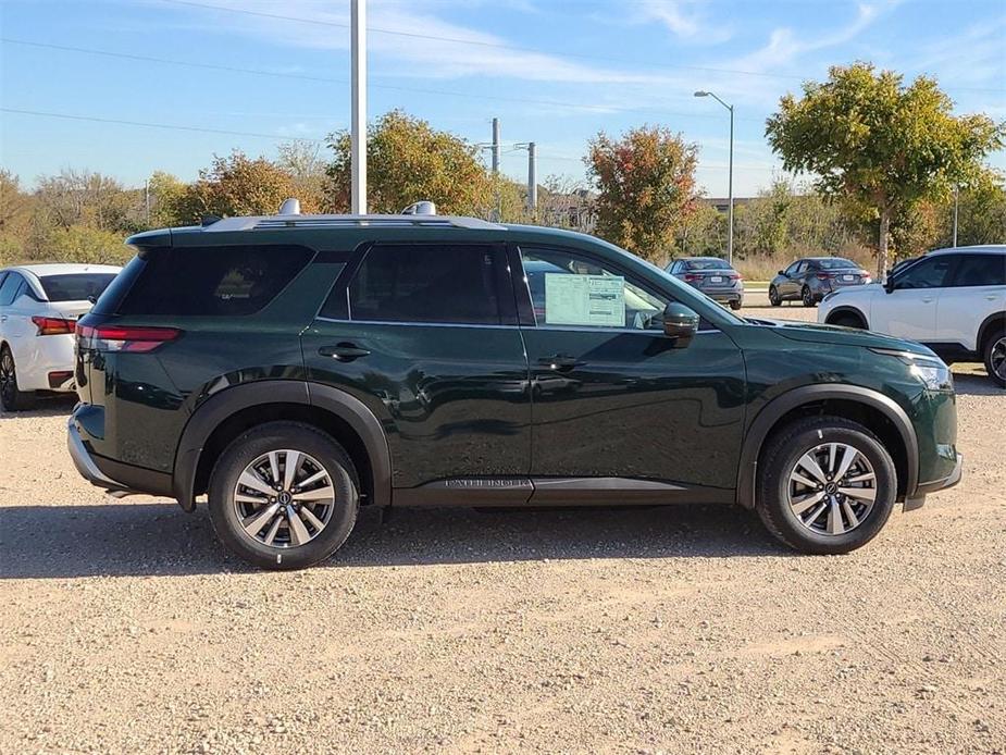 new 2025 Nissan Pathfinder car, priced at $42,484