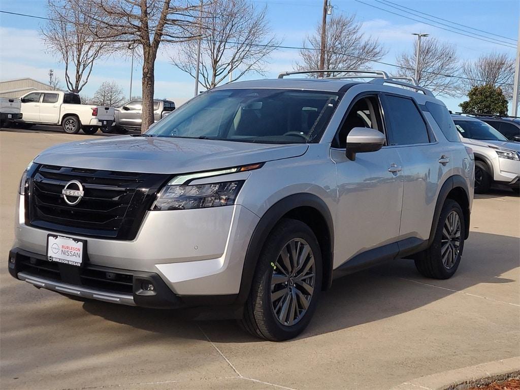 new 2025 Nissan Pathfinder car, priced at $45,133