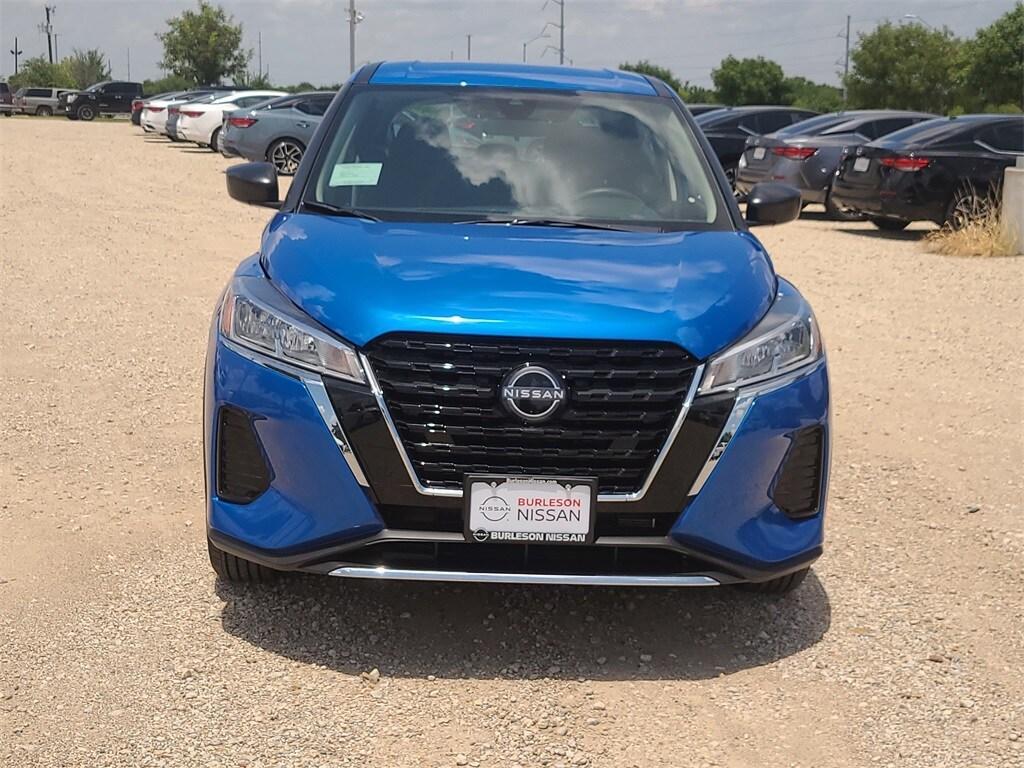 new 2025 Nissan Kicks Play car, priced at $22,170