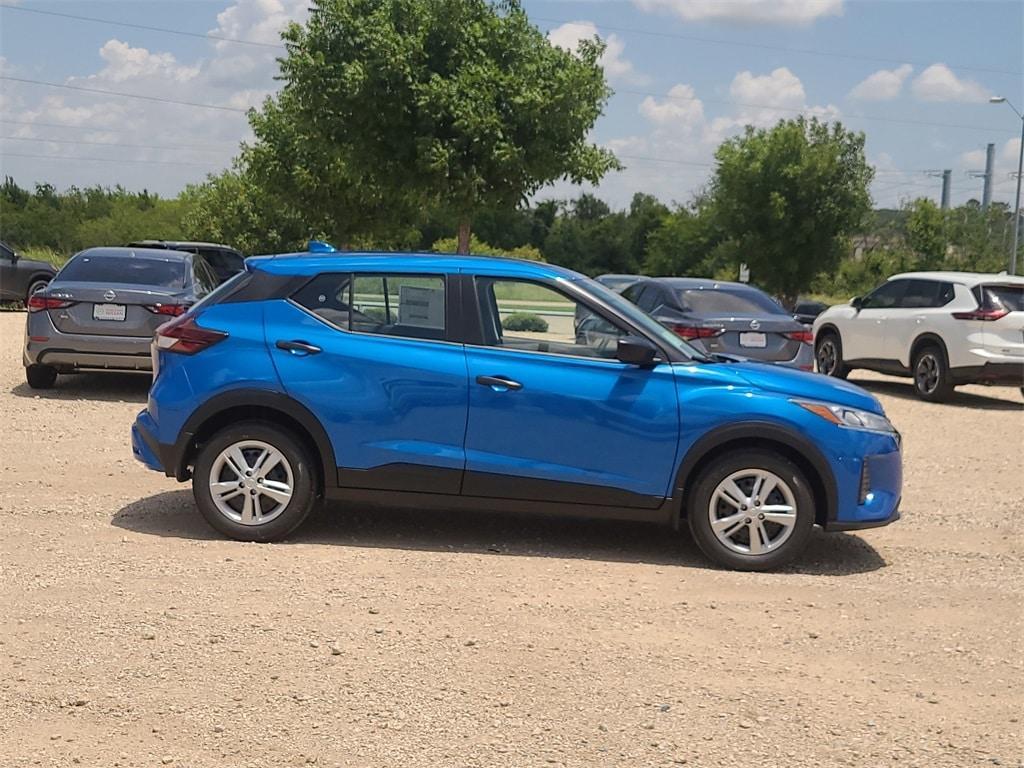 new 2025 Nissan Kicks Play car, priced at $23,760