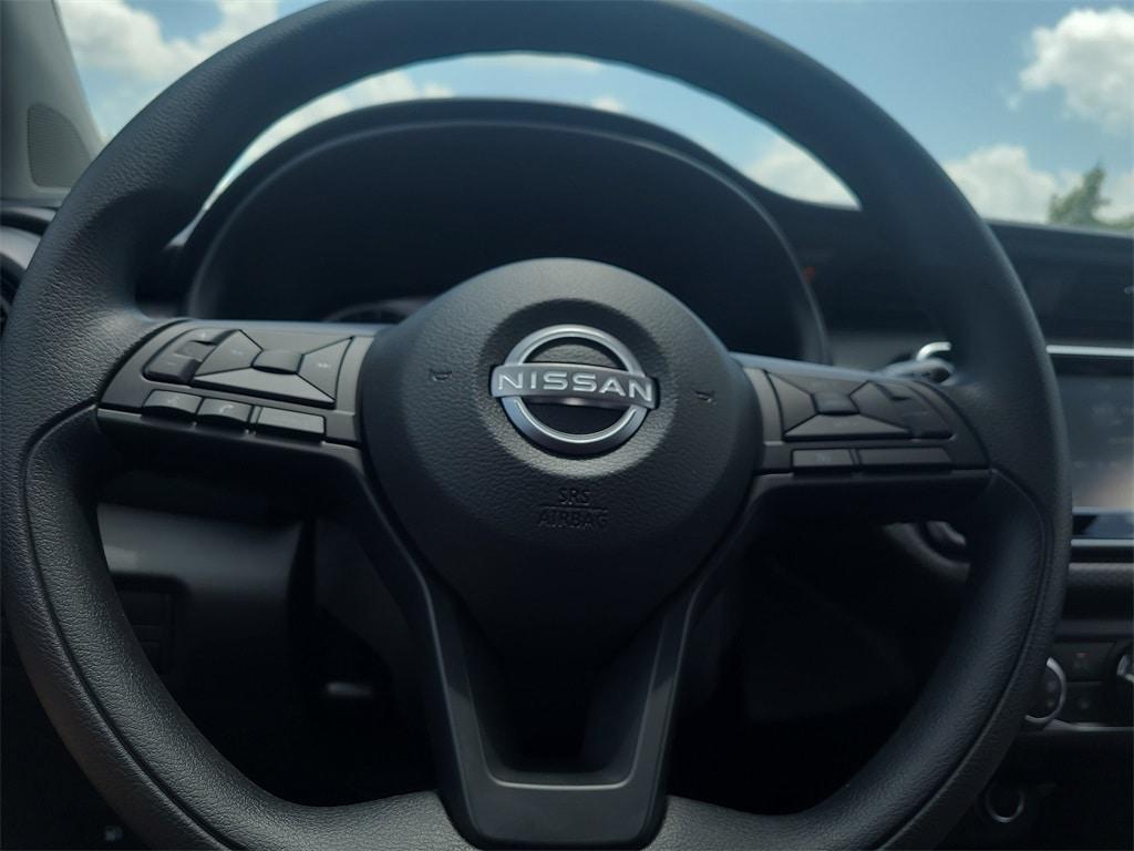 new 2025 Nissan Kicks Play car, priced at $23,760