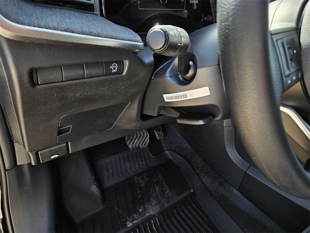 new 2025 Nissan Kicks car, priced at $24,656