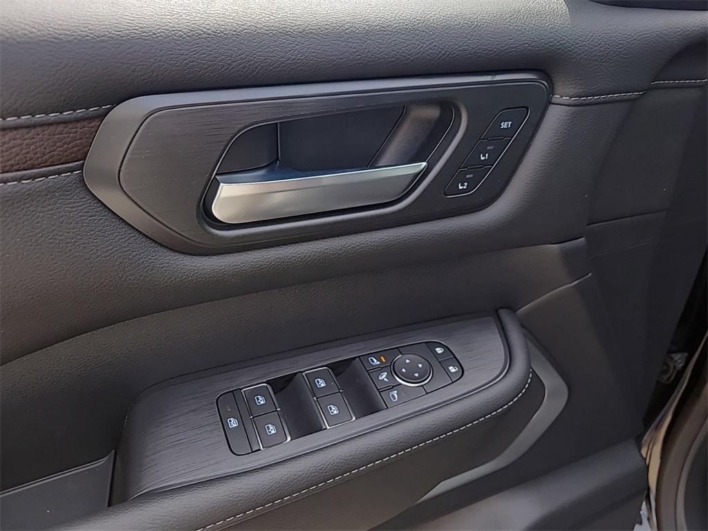 new 2025 Nissan Armada car, priced at $77,050