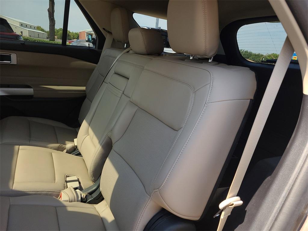 used 2021 Ford Explorer car, priced at $25,999