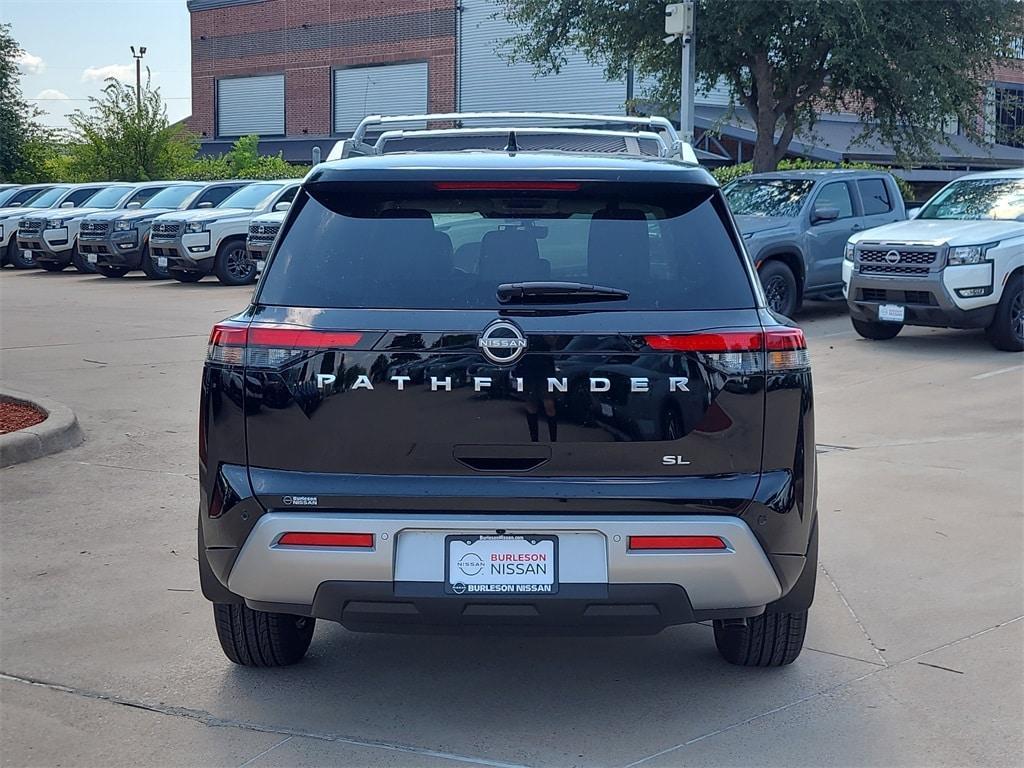 new 2025 Nissan Pathfinder car, priced at $35,425