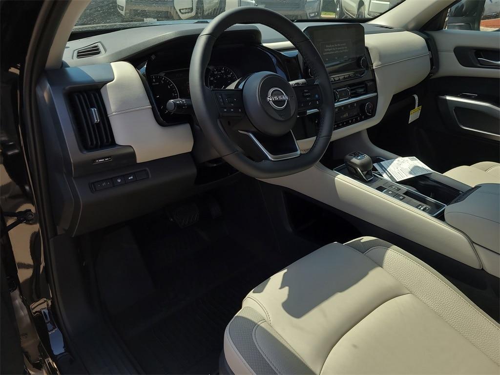 new 2025 Nissan Pathfinder car, priced at $41,625