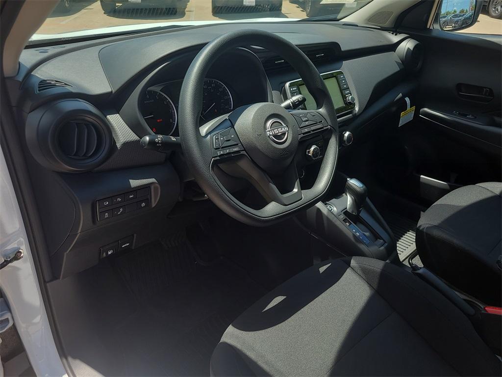 new 2025 Nissan Kicks Play car, priced at $22,857