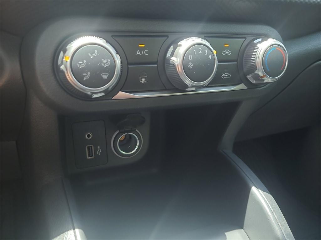 new 2025 Nissan Kicks Play car, priced at $22,357