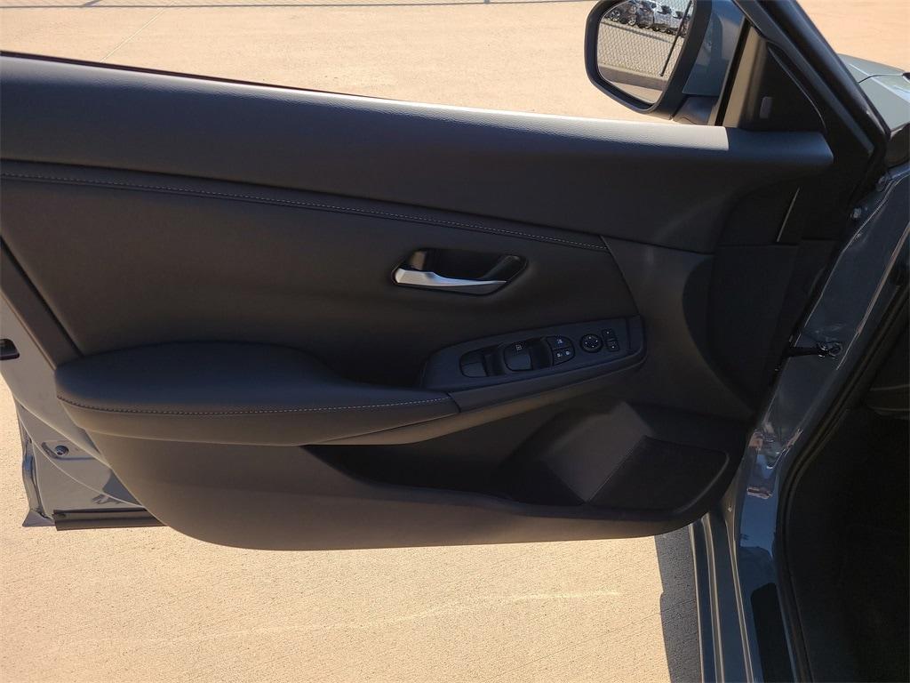 new 2025 Nissan Sentra car, priced at $24,302
