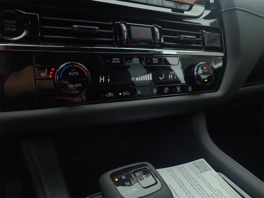 new 2025 Nissan Pathfinder car, priced at $38,557