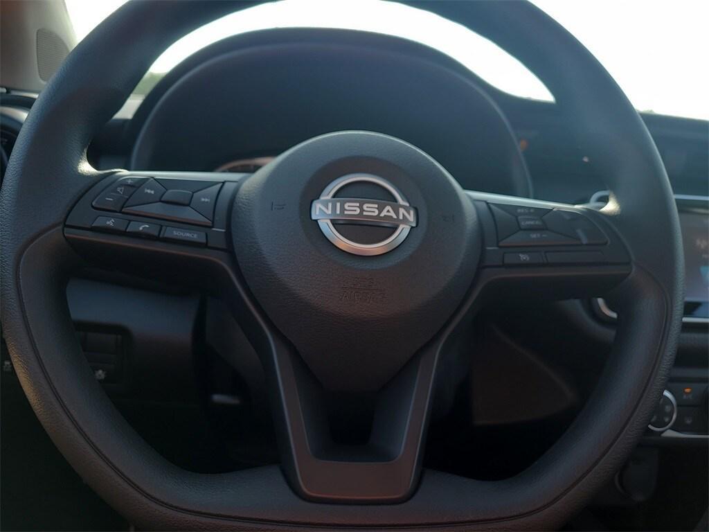 new 2025 Nissan Kicks Play car, priced at $22,088
