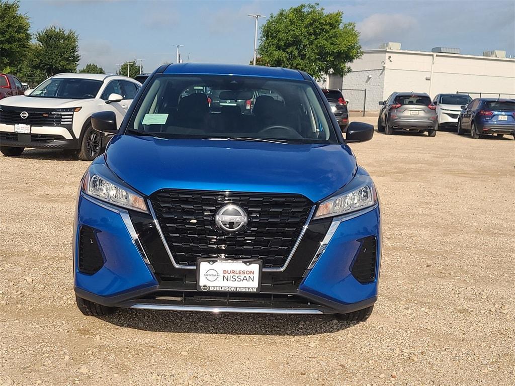 new 2025 Nissan Kicks Play car, priced at $23,700