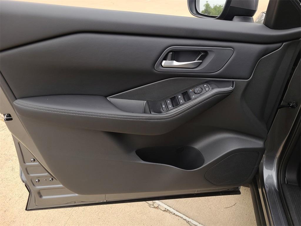 new 2026 Nissan Rogue car, priced at $28,072