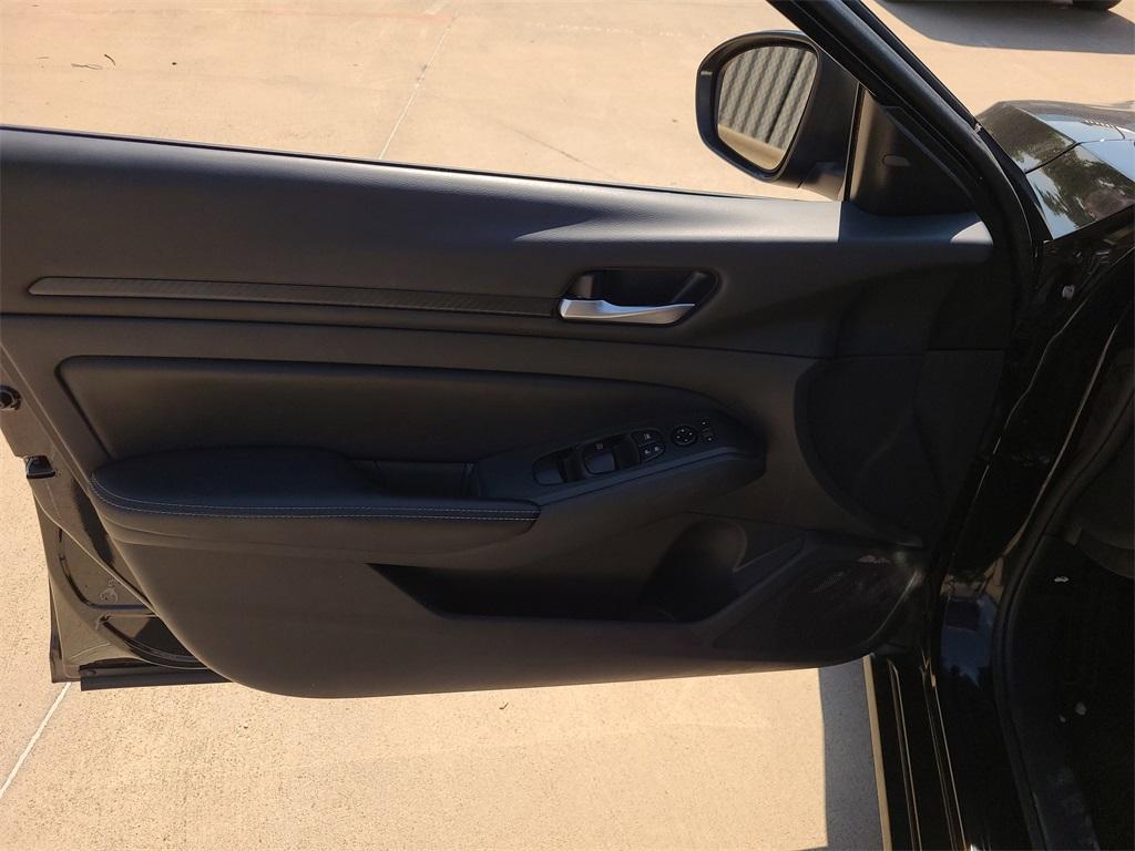used 2024 Nissan Altima car, priced at $20,789