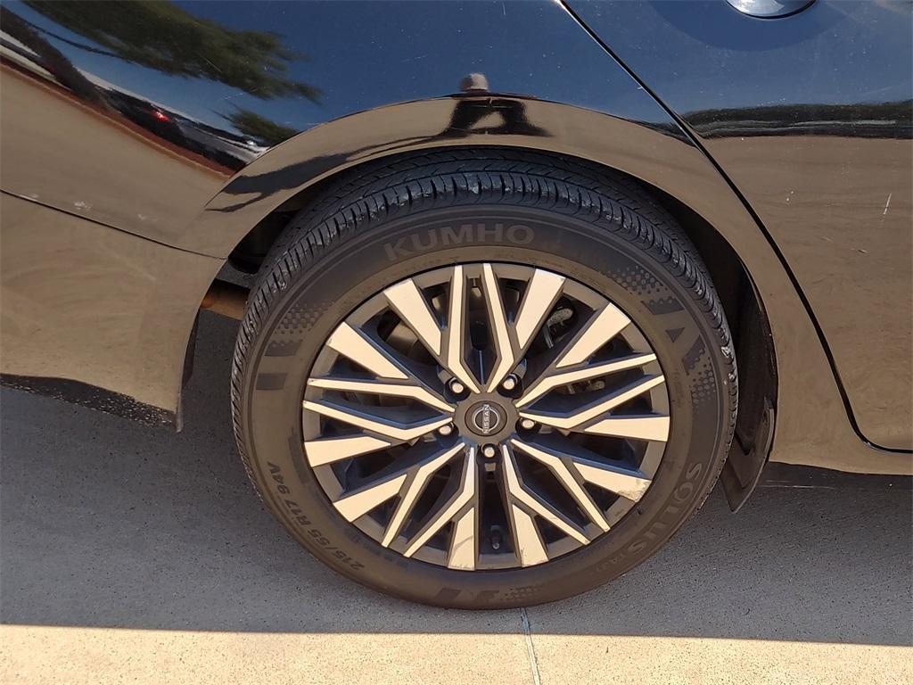 used 2024 Nissan Altima car, priced at $20,789