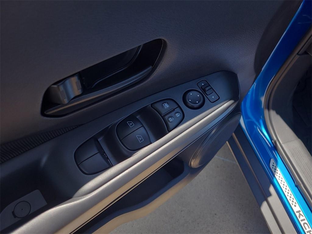 new 2025 Nissan Kicks Play car, priced at $23,091