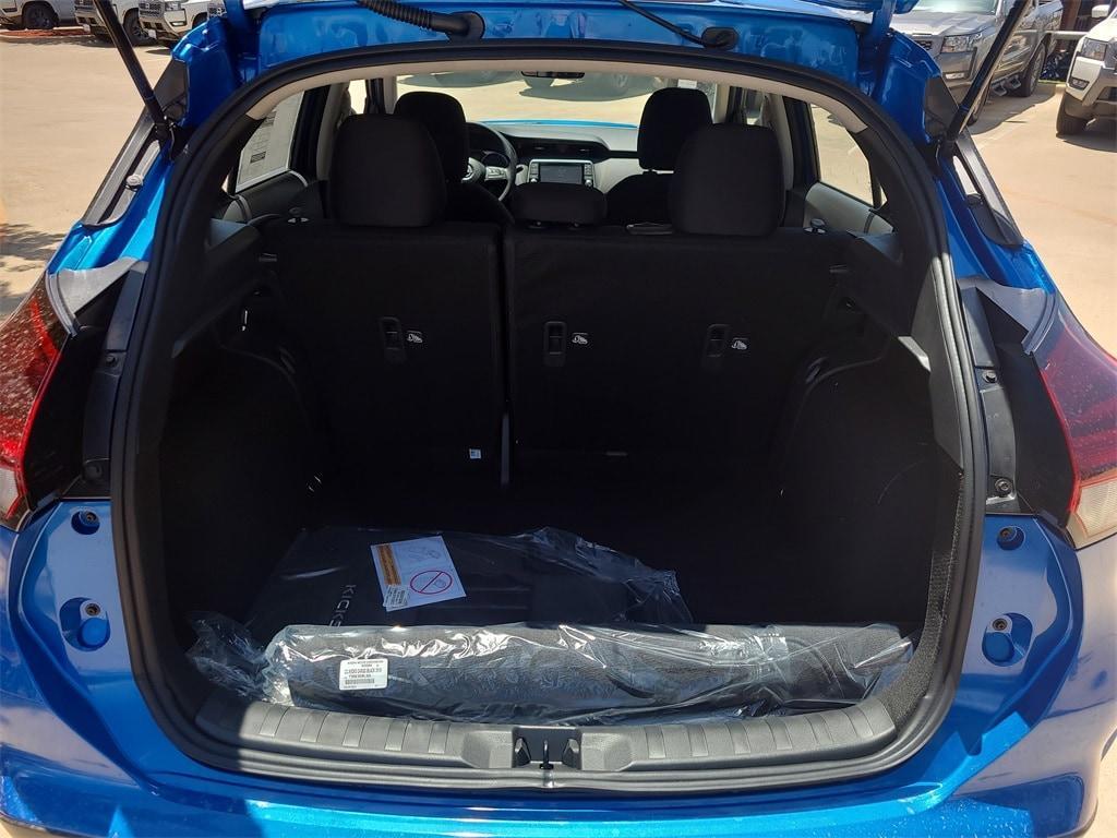 new 2025 Nissan Kicks Play car, priced at $23,091