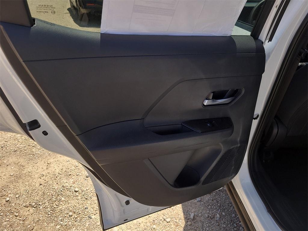 new 2025 Nissan Kicks car, priced at $23,502