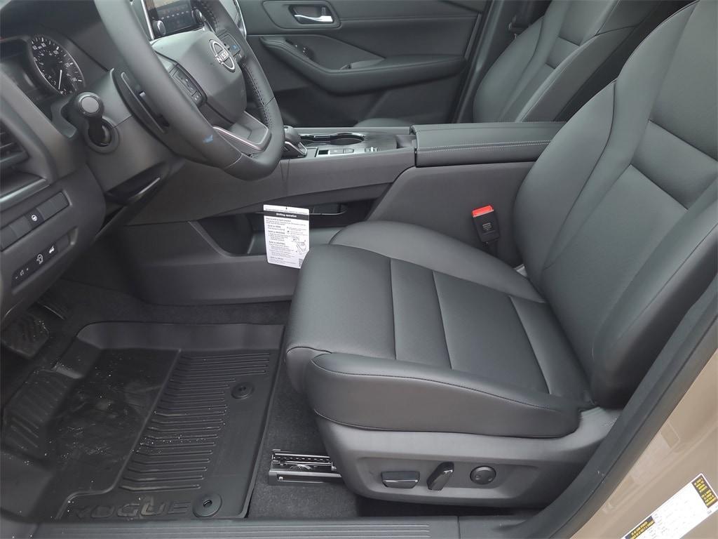 new 2025 Nissan Rogue car, priced at $32,376