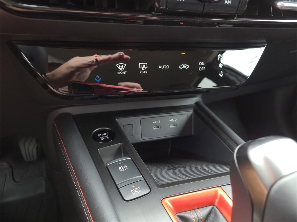 new 2025 Nissan Kicks car, priced at $27,059