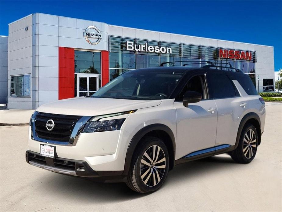 new 2025 Nissan Pathfinder car, priced at $50,090