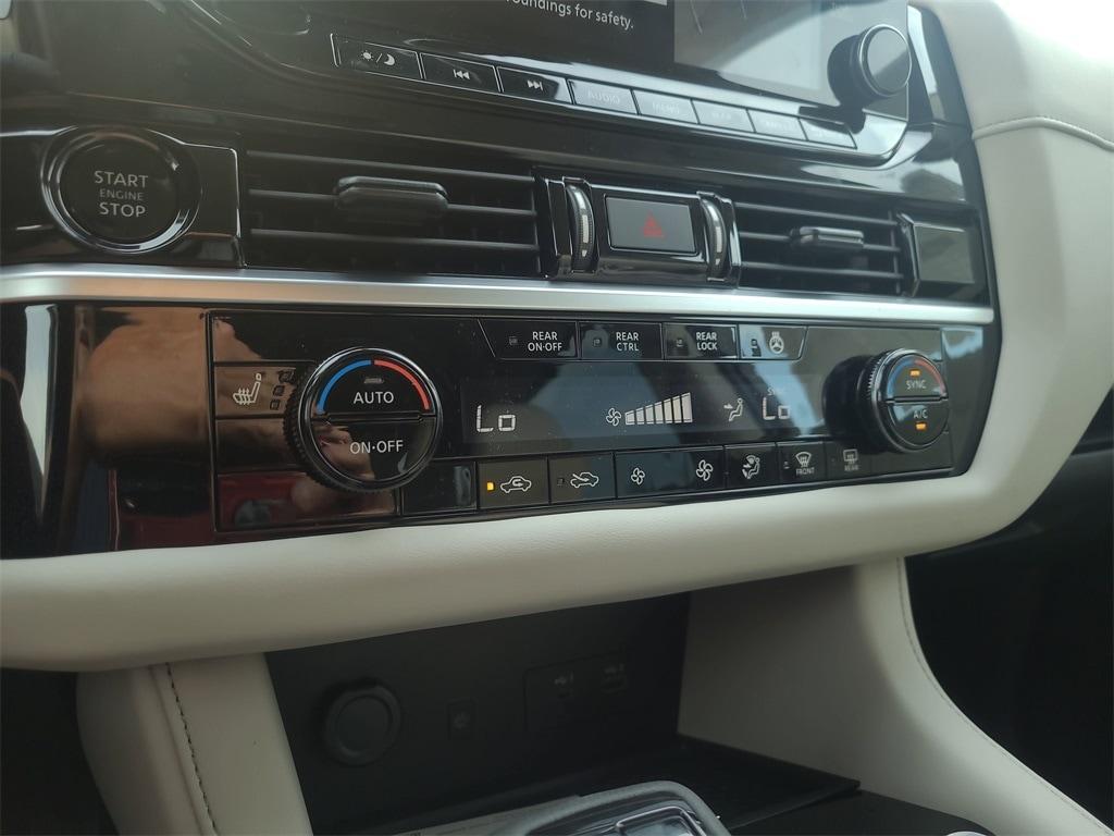 new 2025 Nissan Pathfinder car, priced at $41,625