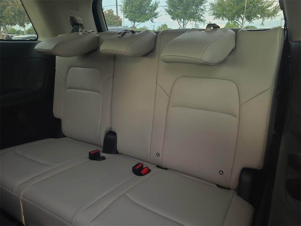 new 2025 Nissan Pathfinder car, priced at $41,625