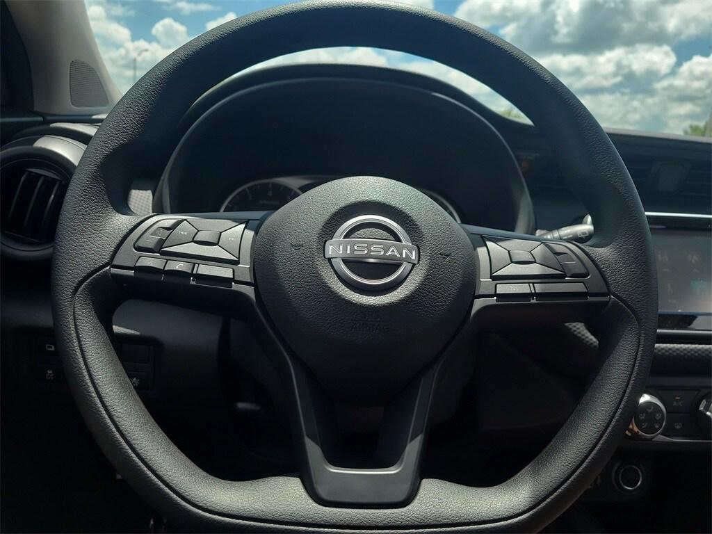 new 2025 Nissan Kicks Play car, priced at $22,857