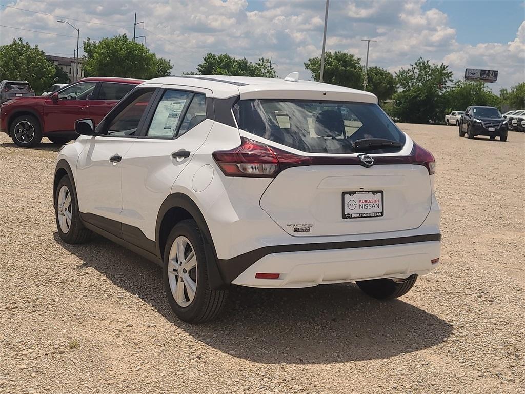 new 2025 Nissan Kicks Play car, priced at $22,857