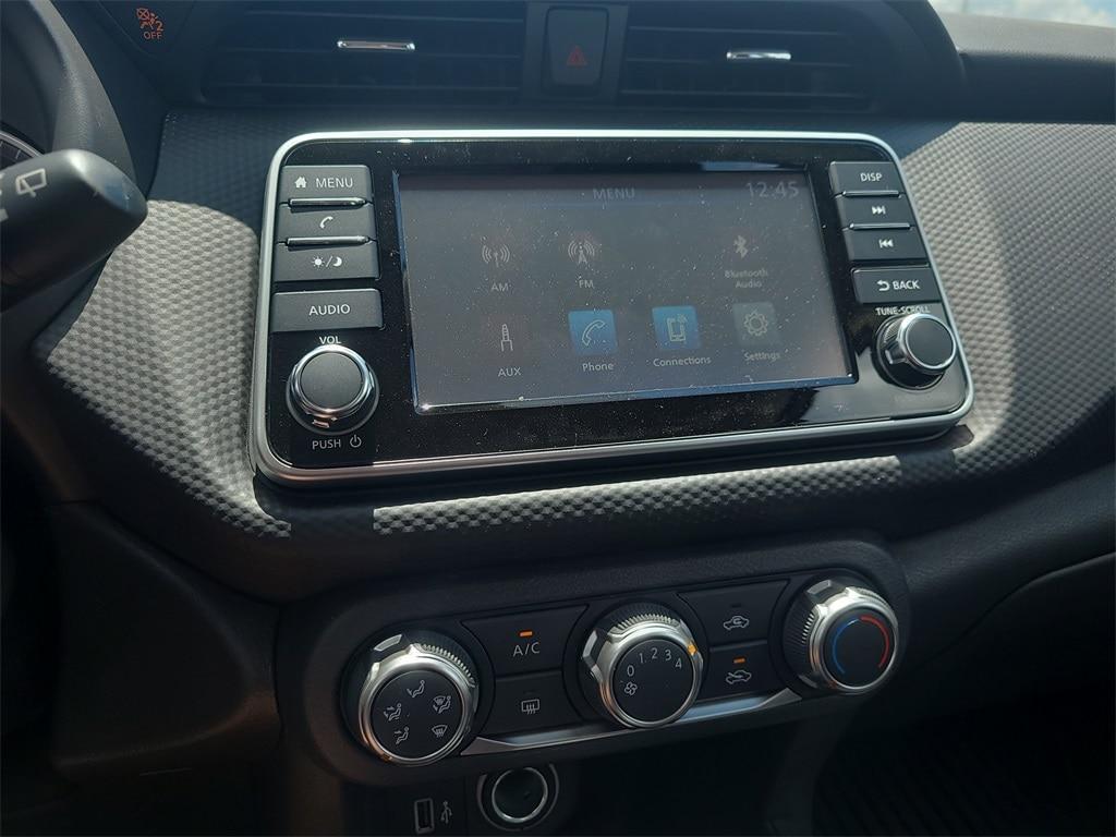 new 2025 Nissan Kicks Play car, priced at $22,857