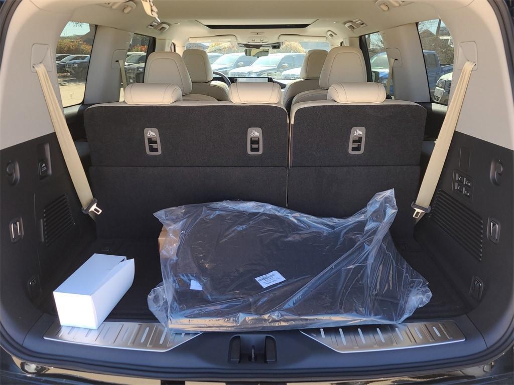 new 2025 Nissan Armada car, priced at $77,050