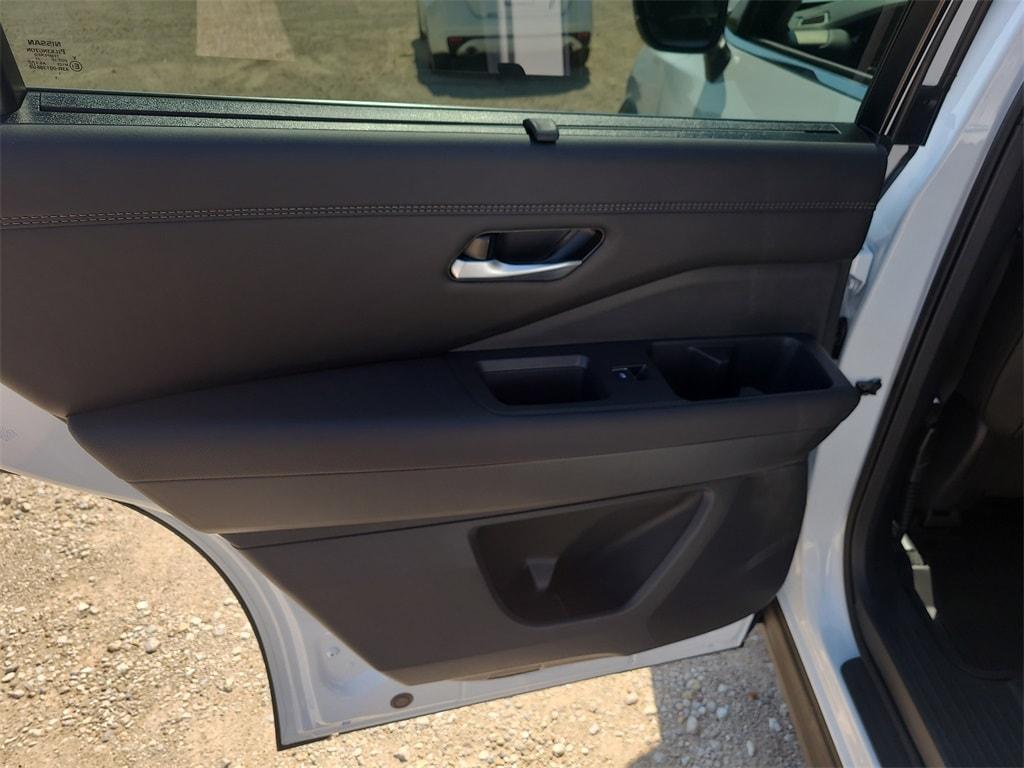 new 2025 Nissan Pathfinder car, priced at $48,778