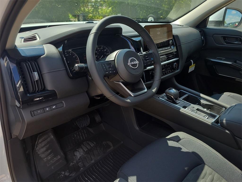 new 2025 Nissan Pathfinder car, priced at $36,010