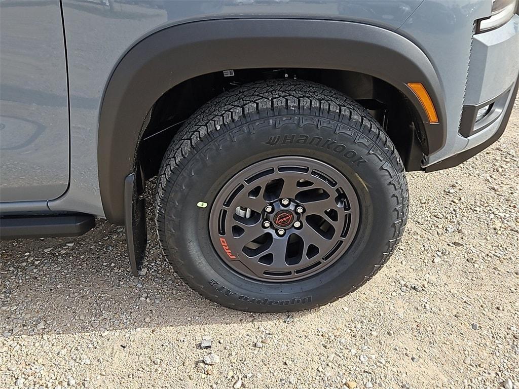 new 2025 Nissan Frontier car, priced at $44,973