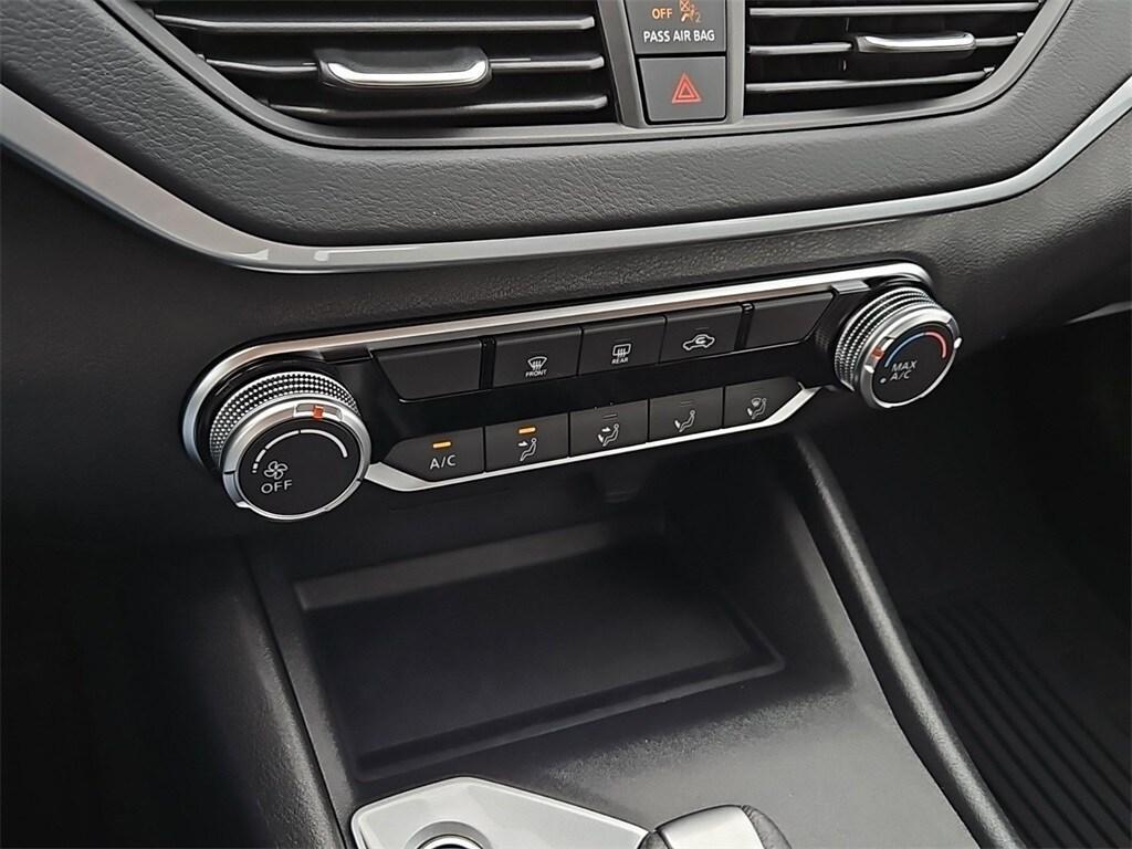 new 2025 Nissan Altima car, priced at $26,323