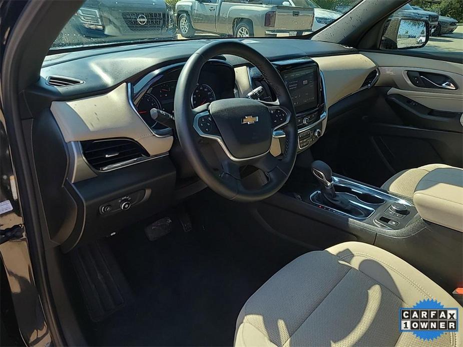 used 2023 Chevrolet Traverse car, priced at $29,988