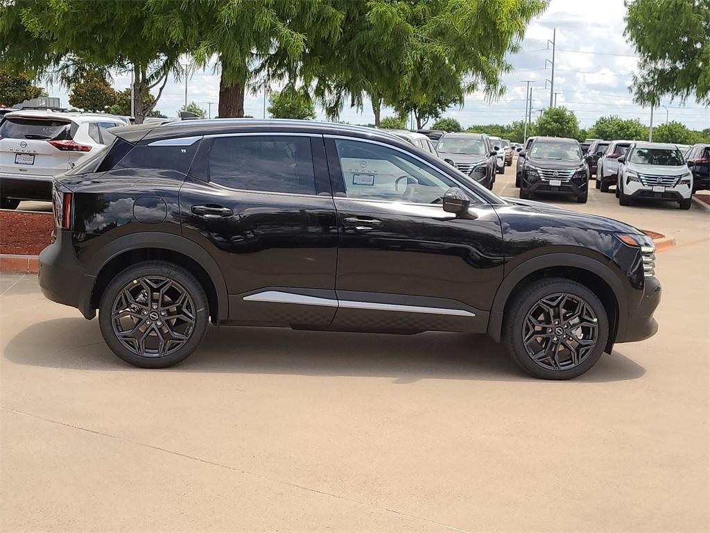 new 2025 Nissan Kicks car, priced at $27,677