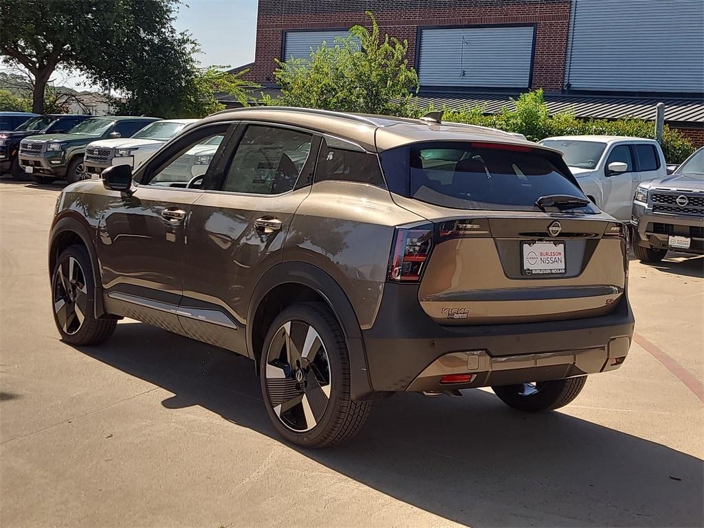 new 2025 Nissan Kicks car, priced at $25,548