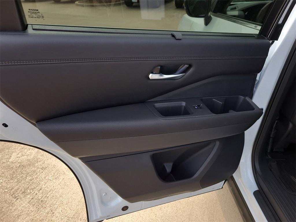 new 2025 Nissan Pathfinder car, priced at $49,132