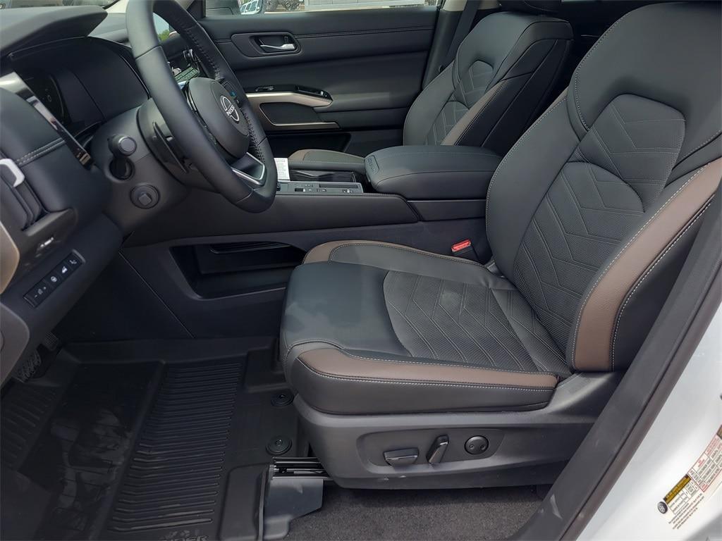new 2025 Nissan Pathfinder car, priced at $49,132