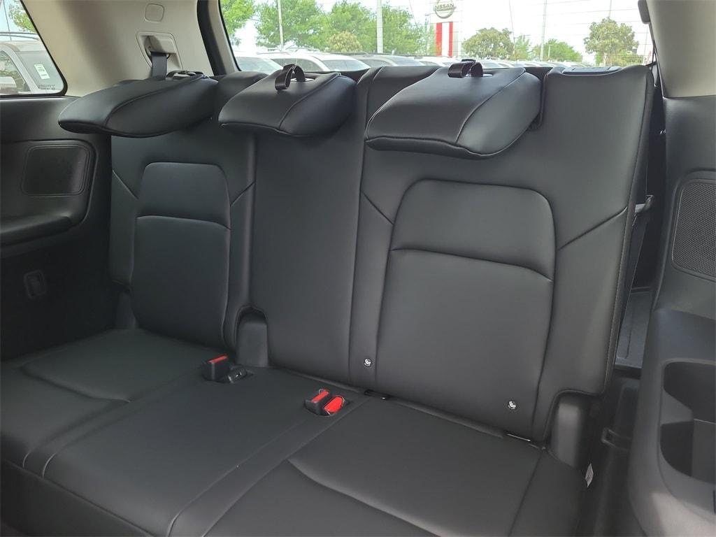 new 2025 Nissan Pathfinder car, priced at $49,132