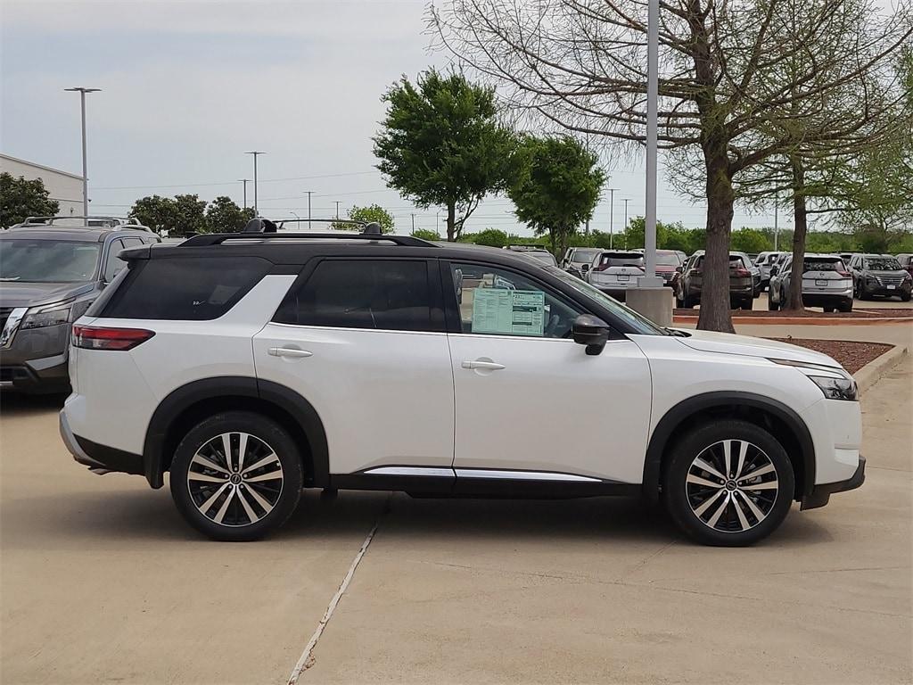 new 2025 Nissan Pathfinder car, priced at $49,132