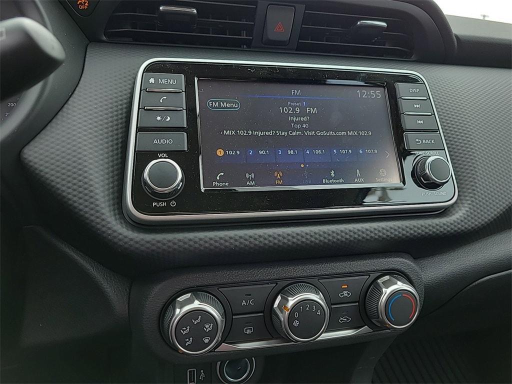 new 2025 Nissan Kicks car, priced at $22,857