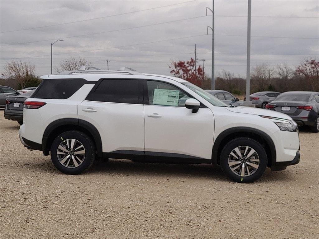 new 2025 Nissan Pathfinder car, priced at $41,282