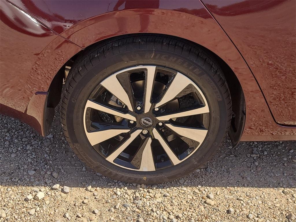 new 2025 Nissan Sentra car, priced at $25,664