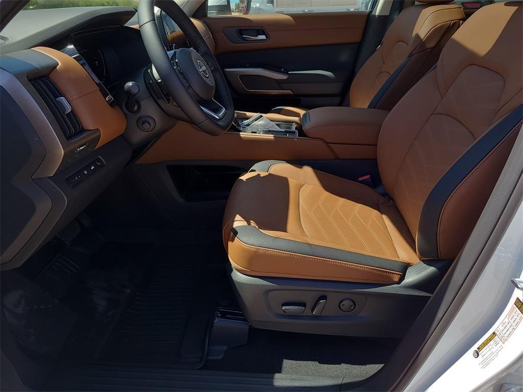 new 2025 Nissan Pathfinder car, priced at $47,331