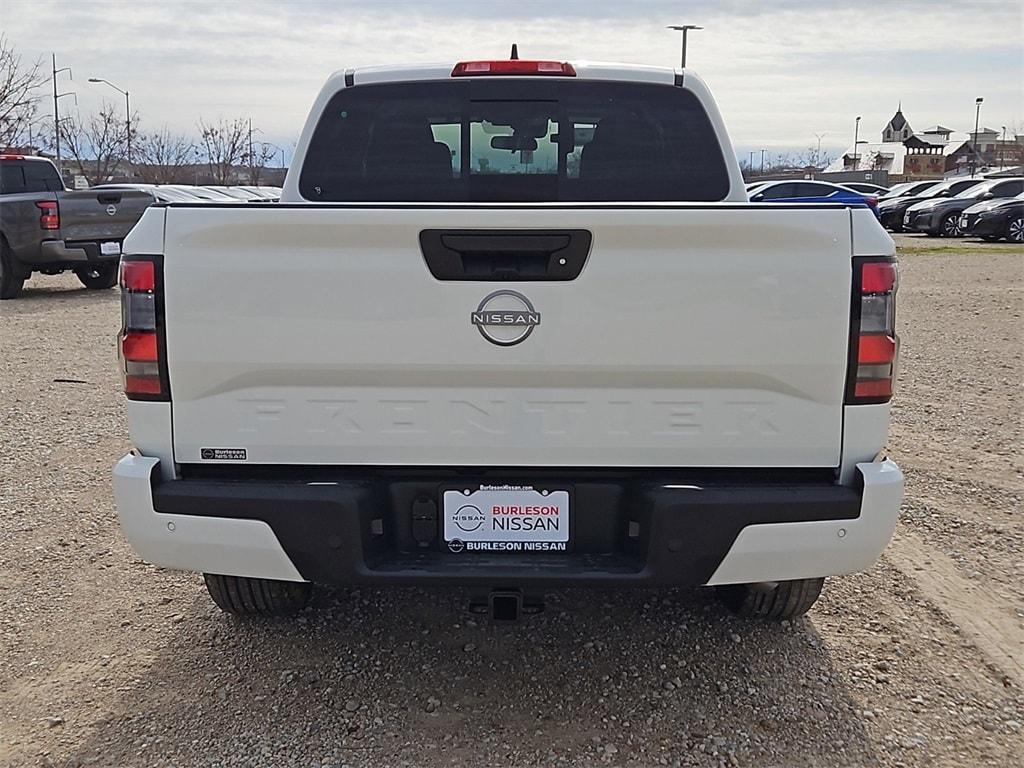 new 2025 Nissan Frontier car, priced at $37,752