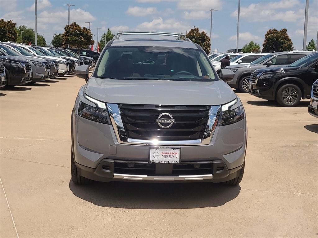 new 2025 Nissan Pathfinder car, priced at $51,395