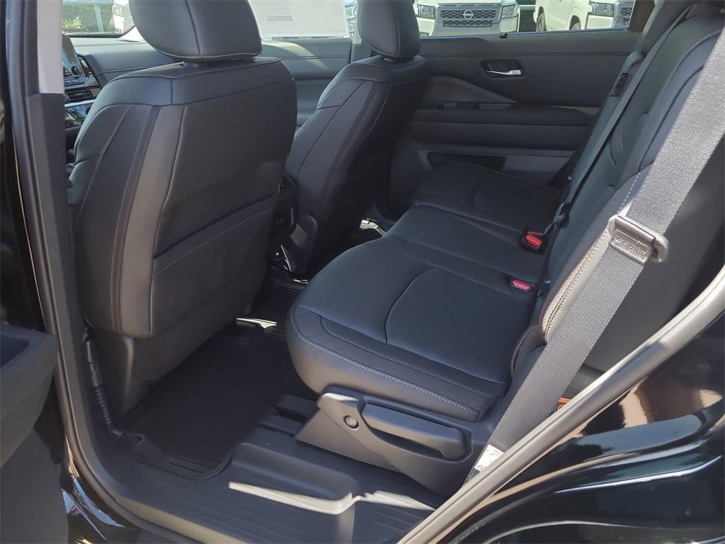 new 2025 Nissan Pathfinder car, priced at $41,520